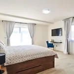 Dolcea - Elegant Und Stilvoll Mit Pool By Interhome Semesterbostad