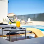 Semesterbostad Dolcea - Elegant Und Stilvoll Mit Pool By Interhome Kaštel