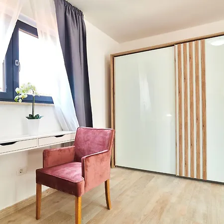 Dolcea - Elegant Und Stilvoll Mit Pool By Interhome *