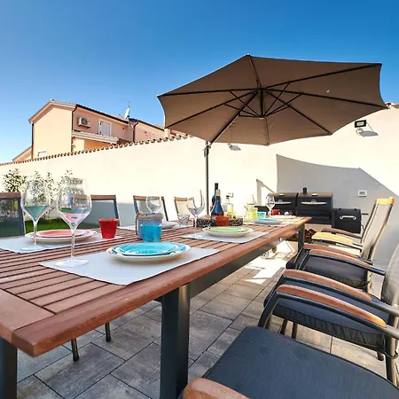 Dolcea - Elegant Und Stilvoll Mit Pool By Interhome Vakantiehuis *