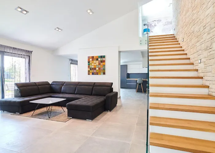 Dolcea - Elegant Und Stilvoll Mit Pool By Interhome Kastel