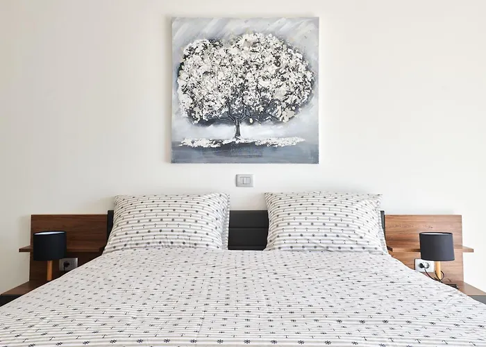 Dolcea - Elegant Und Stilvoll Mit Pool By Interhome *