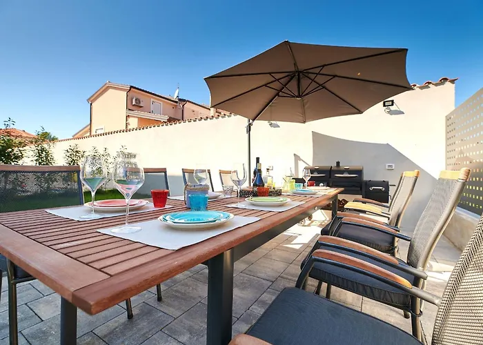 Dolcea - Elegant Und Stilvoll Mit Pool By Interhome Holiday home *