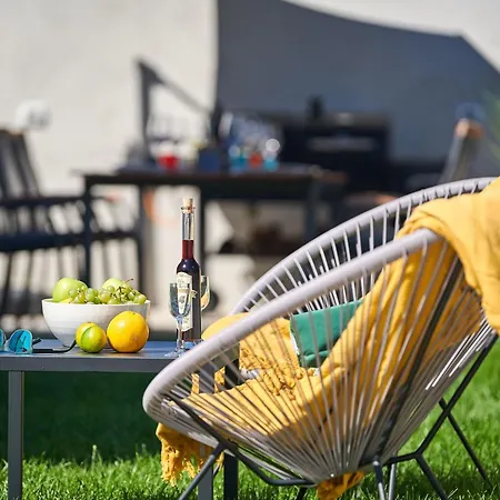 Dolcea - Elegant Und Stilvoll Mit Pool By Interhome